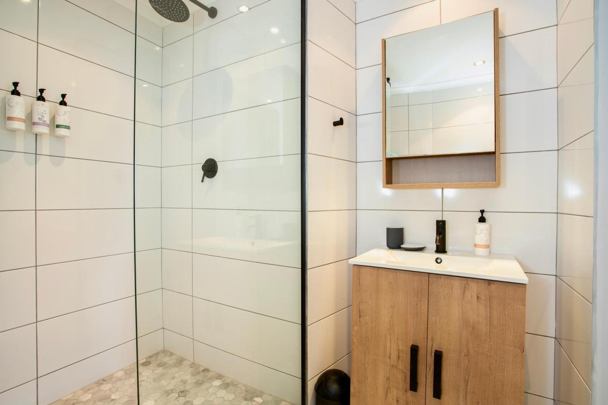 Nautica 410 By Mountain City Investments มอสเซิลเบย์ ภายนอก รูปภาพ